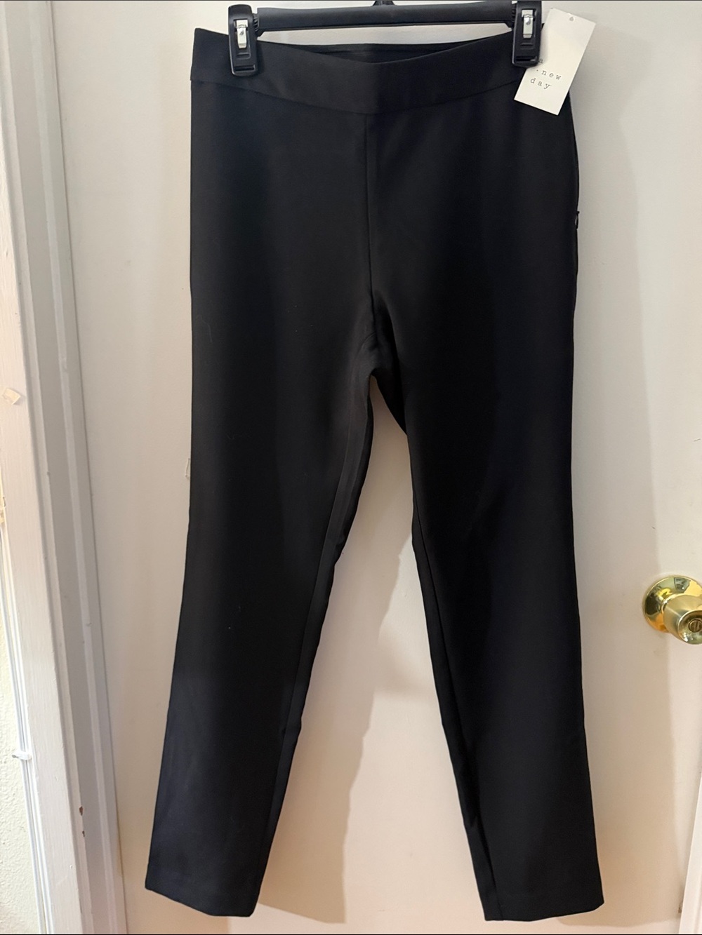 a new day Black Slim Ponte Ankle Pants size6
